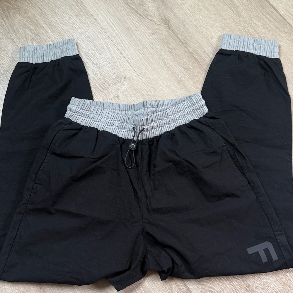 Fabletics Black and Gray Joggers - Picture 2 of 2